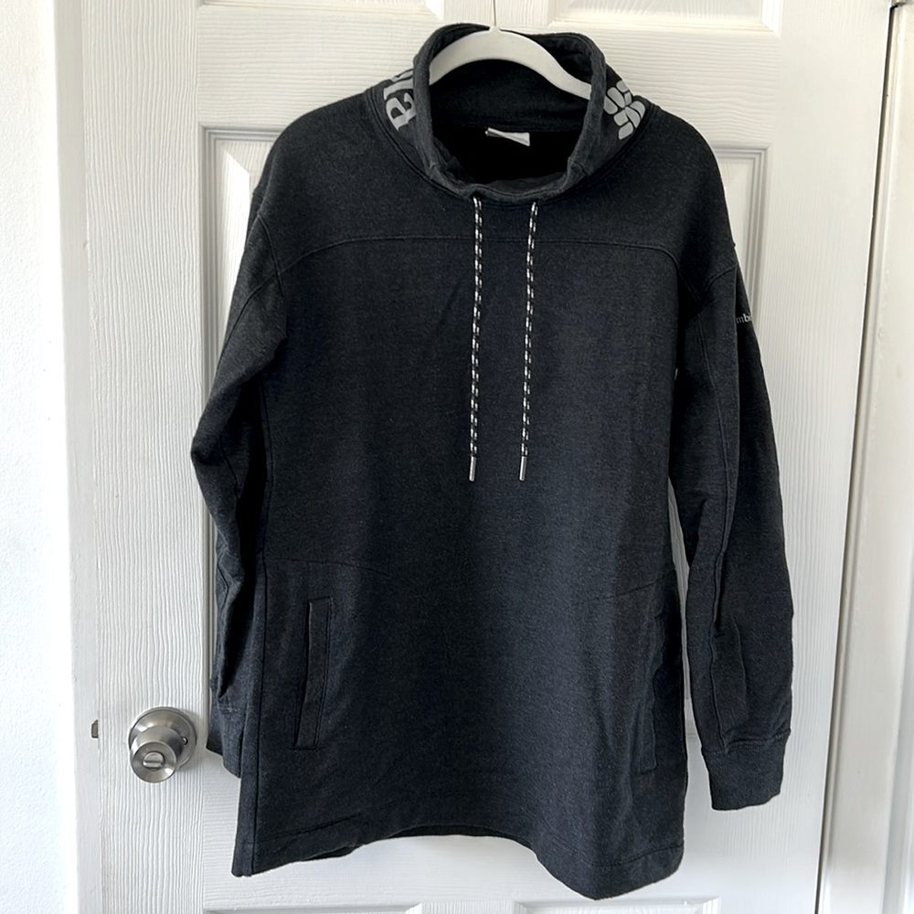 Columbia sweatshirt oversized fit with pockets size M